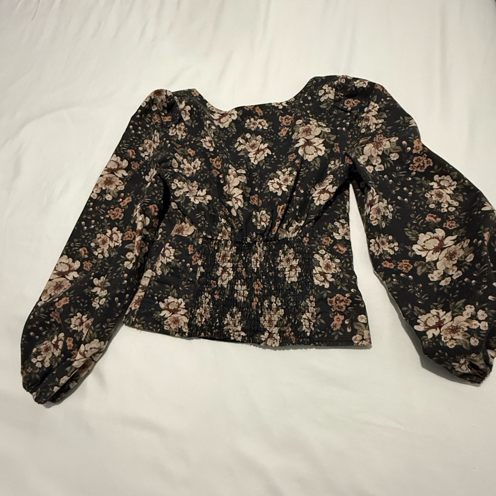 Abercrombie & Fitch - Women’s - Black Floral Blouse - XS - Picture 4 of 6